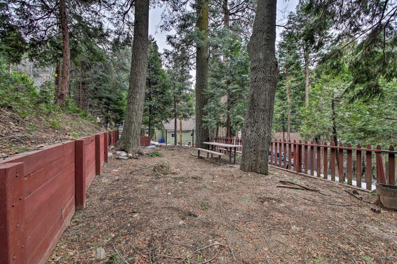 Vintage Snow White Cottage About 2 Miles To Village! Lake Arrowhead Exterior foto