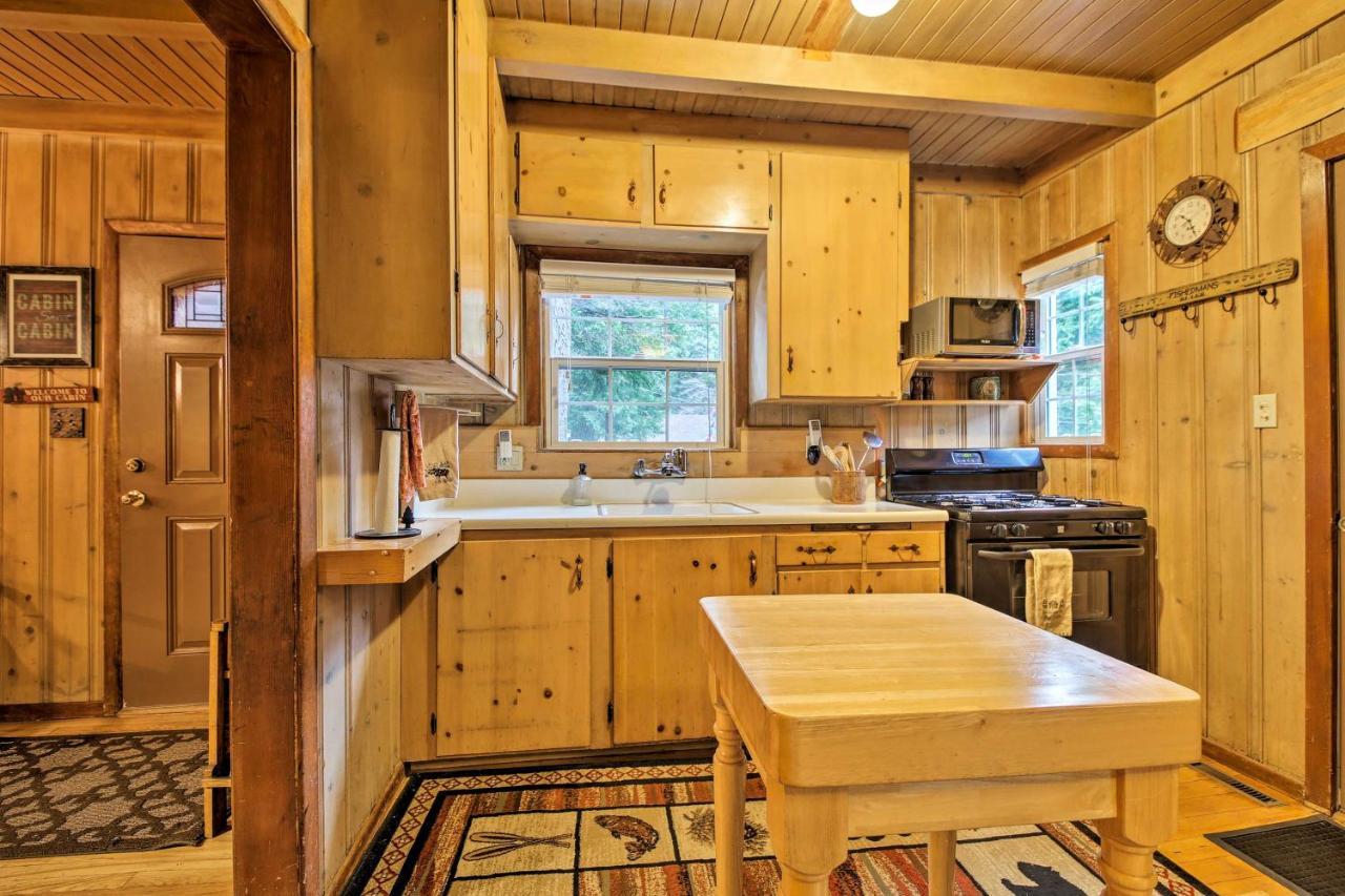 Vintage Snow White Cottage About 2 Miles To Village! Lake Arrowhead Exterior foto